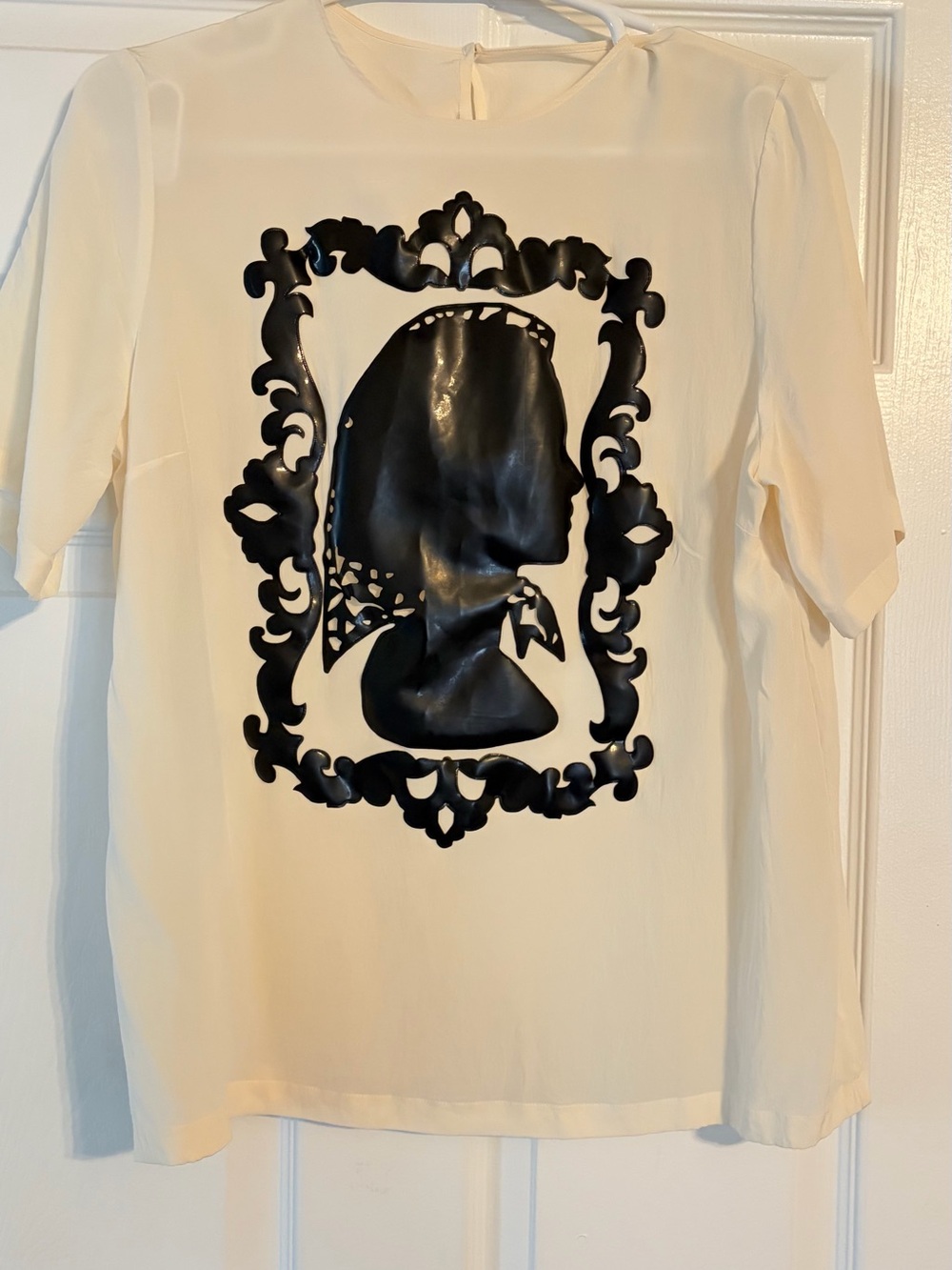 Dolce & Gabbana Cream Short-Sleeve Top with Black Silhouette Frame